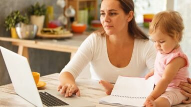 The Mental Health Struggles Most Working Moms Don’t Talk About